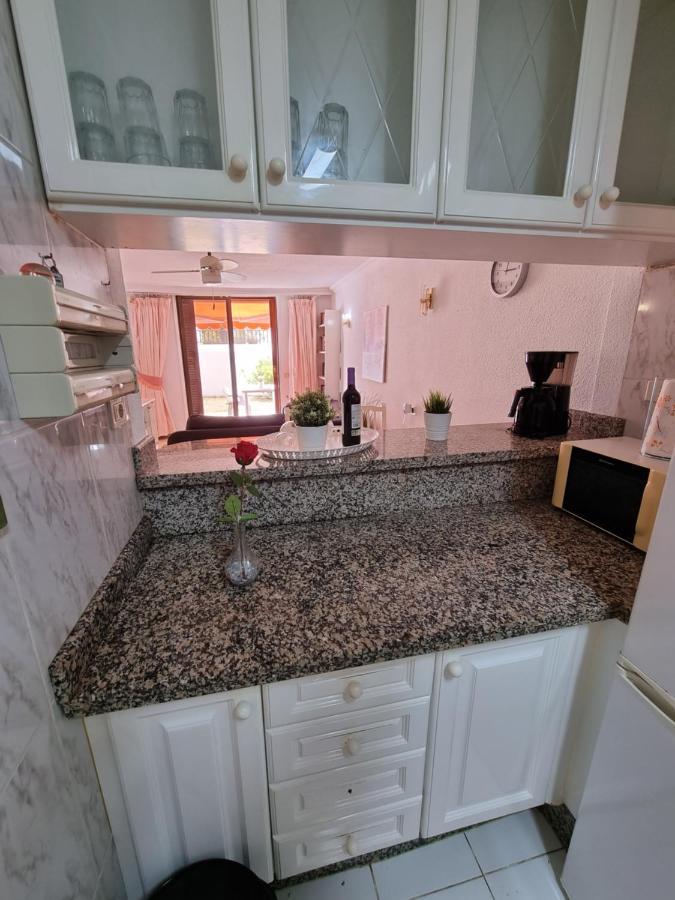 Casa Teide, Ground Floor Apartment Parque Santiago 1, Heated Pool, 100 M To Sea And Beach, Wifi Playa de las Americas  Esterno foto