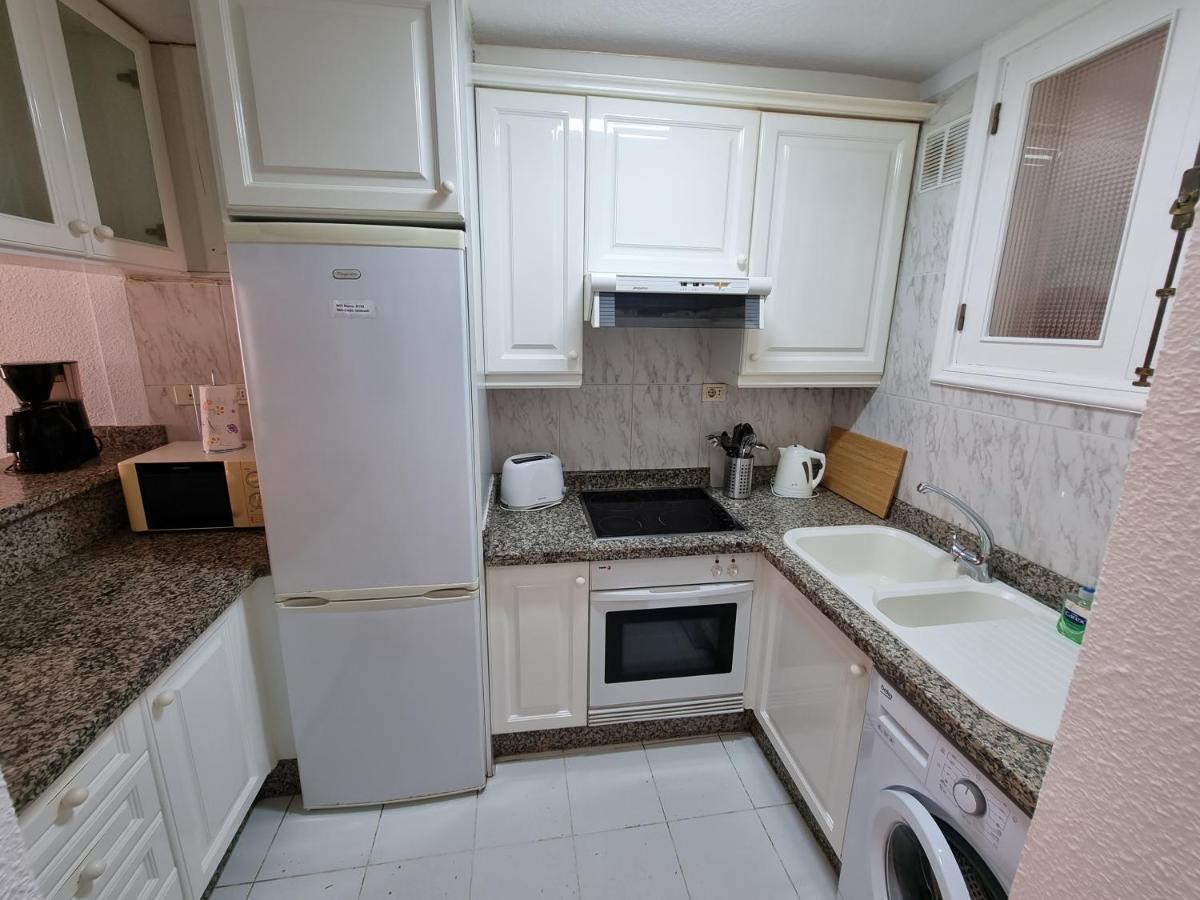 Casa Teide, Ground Floor Apartment Parque Santiago 1, Heated Pool, 100 M To Sea And Beach, Wifi Playa de las Americas  Esterno foto